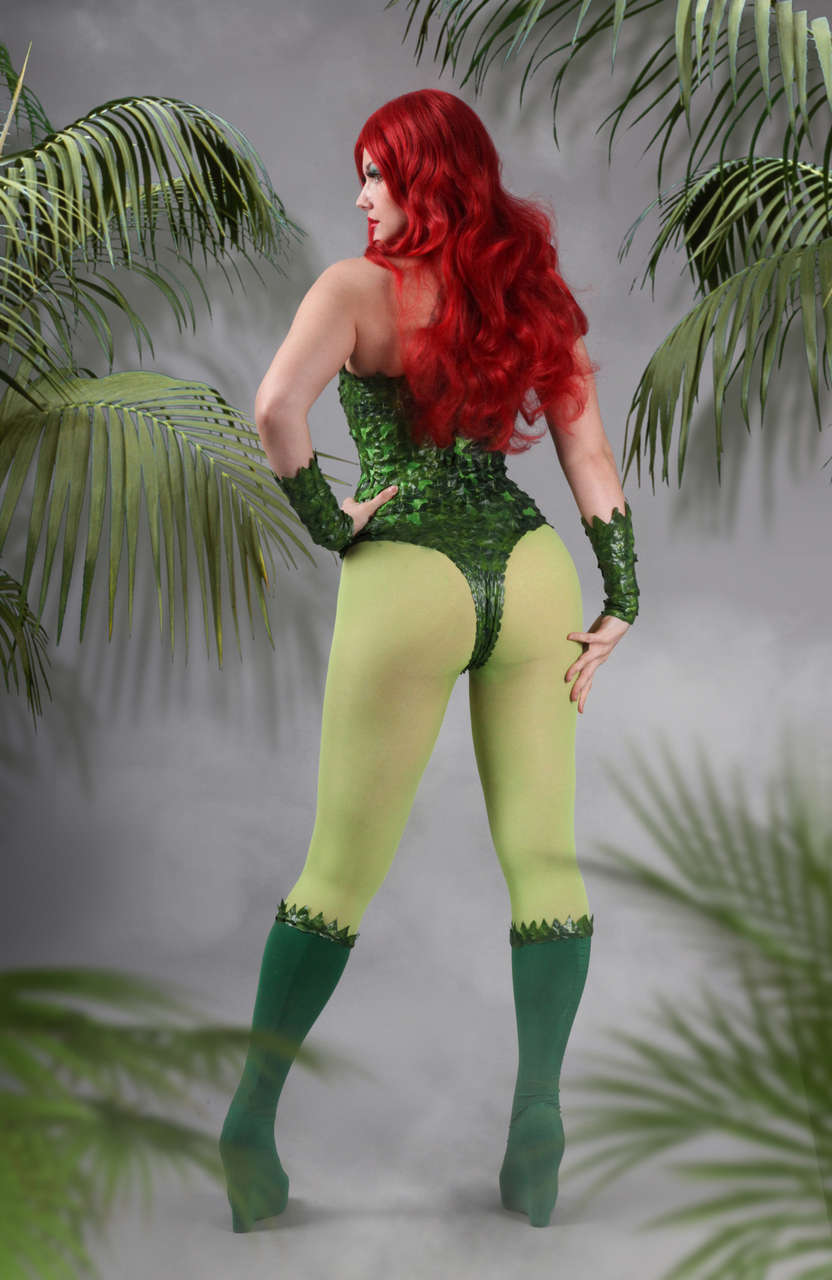 Poison Ivy By Makatsug