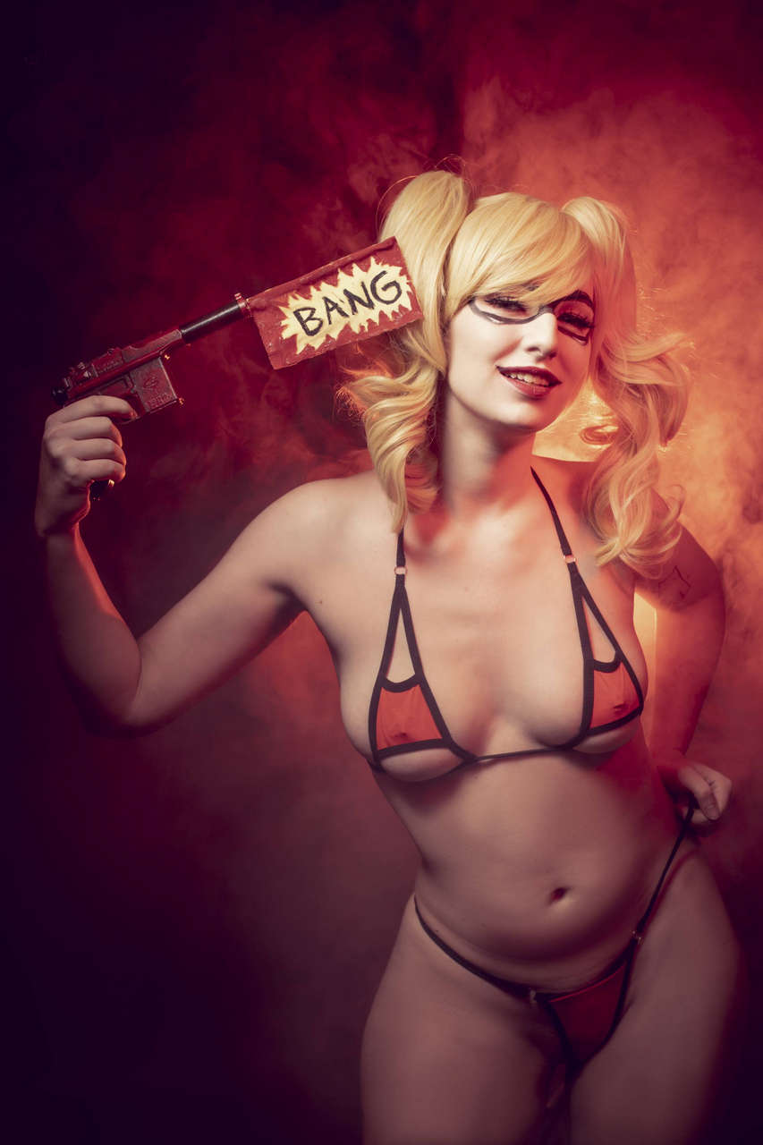 Self Im Bored Play With Me Harley Quinn By Bumblejinx Cospla