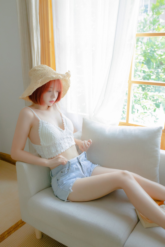 Cos Benefits Mad Cat Ss Straw Hat Girl