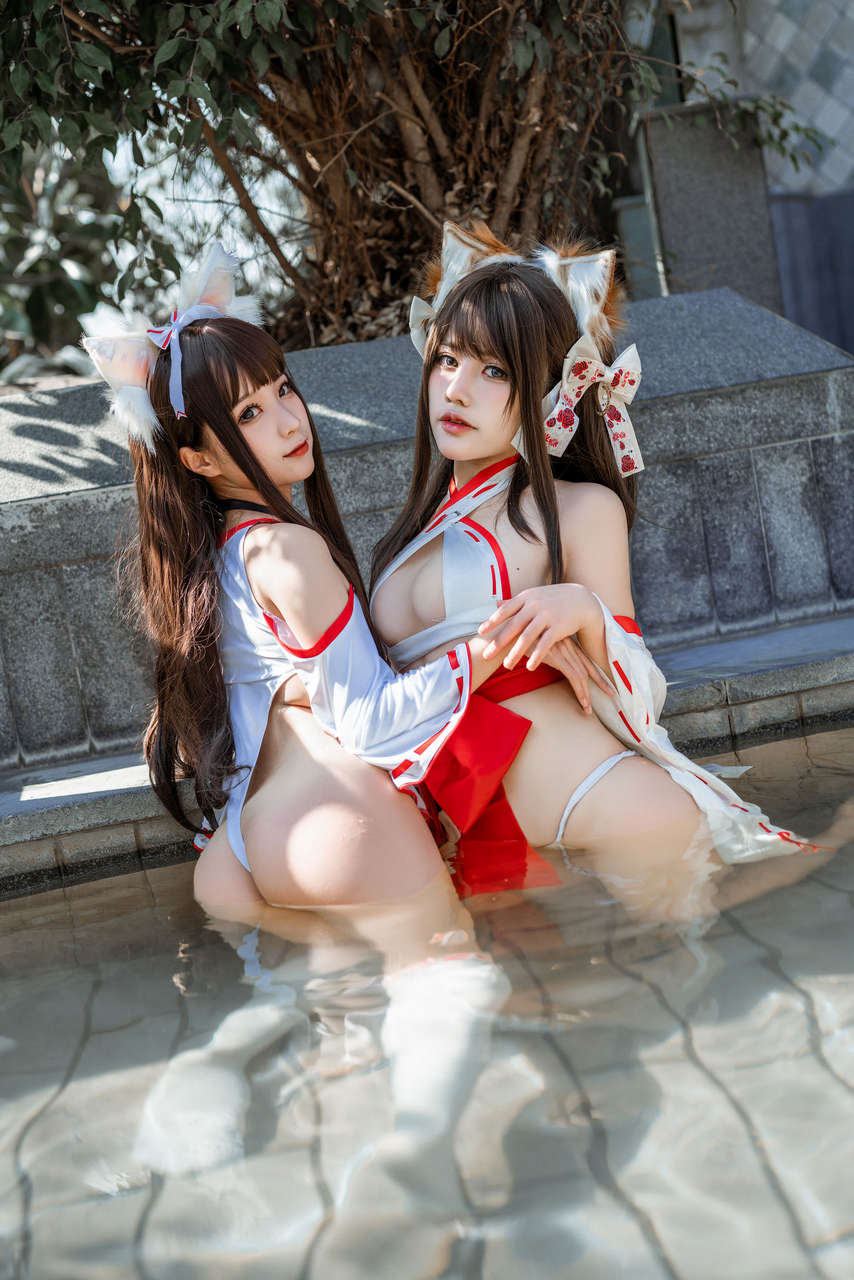 Cos Welfare Yingying Splash And One Laugh Fragrance Twin Fox Photo Cloak 2
