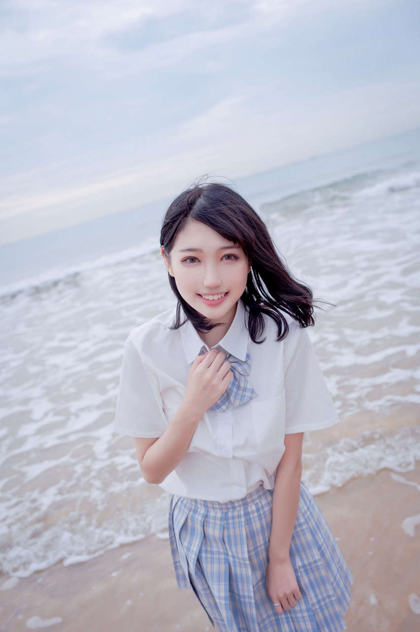 Cos Welfare Zhou Qi Is Cute Rabbit Seaside Jk