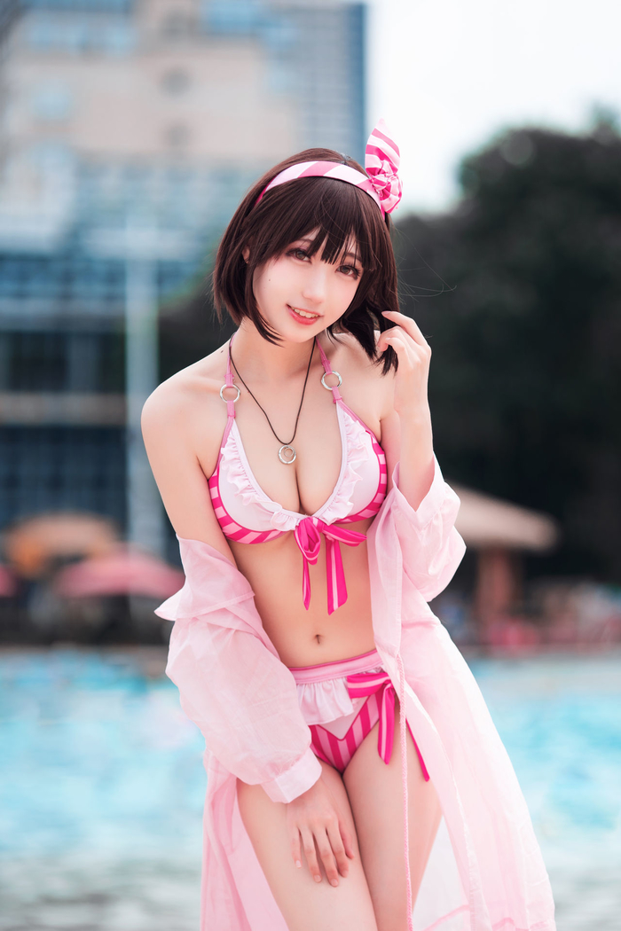 Kato Megumi Bikini