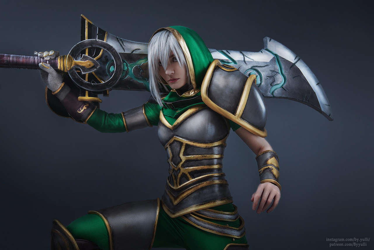 Riven From League Of Legends By By Yull