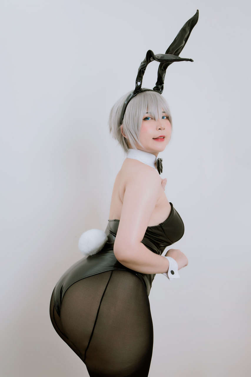 Uyuy Uzaki Chan In Bunny Suit Uzaki Chan Wa Asobitai
