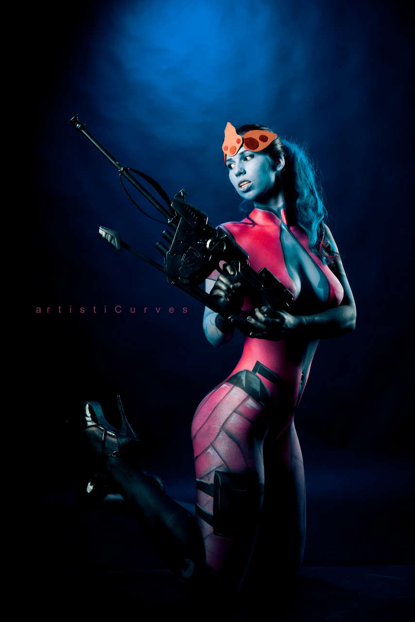 Widowmaker Bodypaint From Overwatch Modeladventurer Bodypainted And Shot By Artisticurve