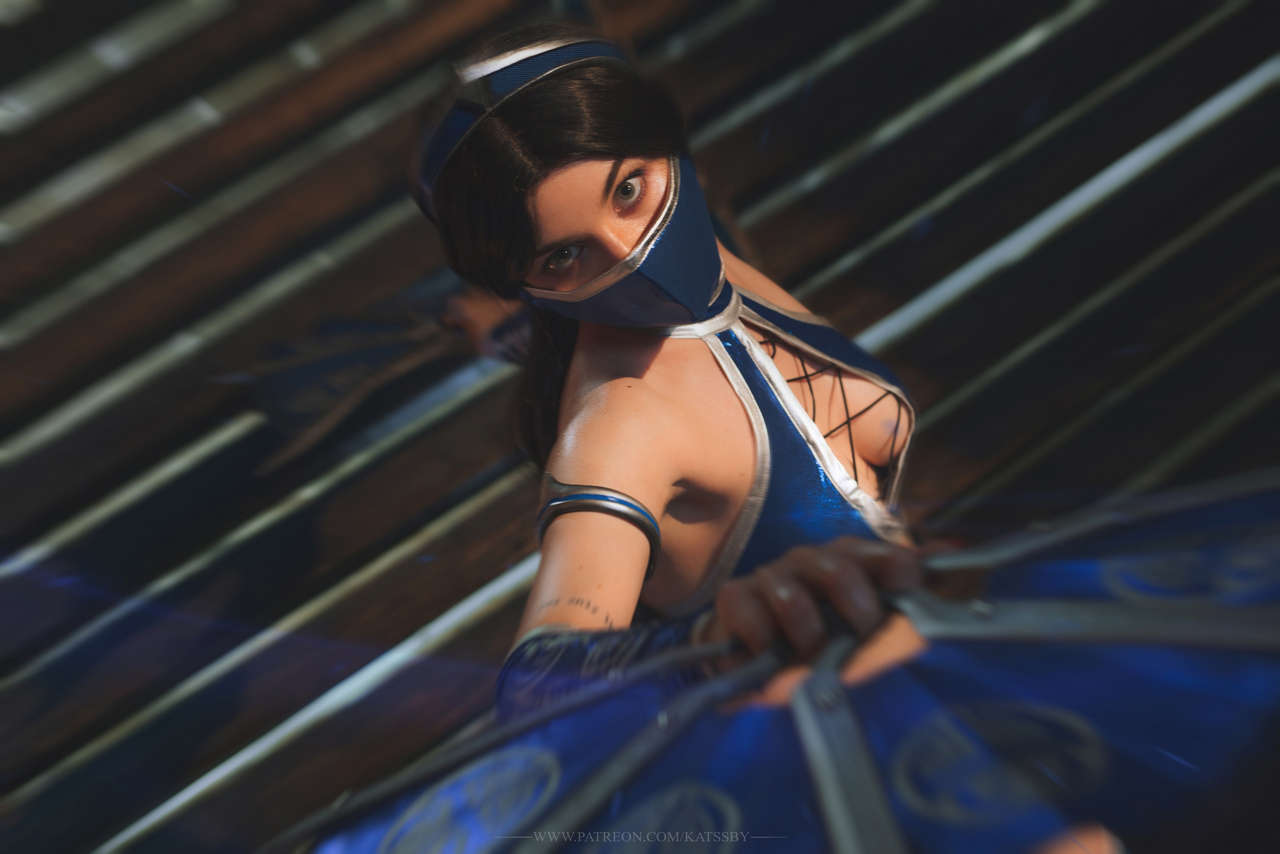 Kitana From Mortal Kombat By Sophie Katssb