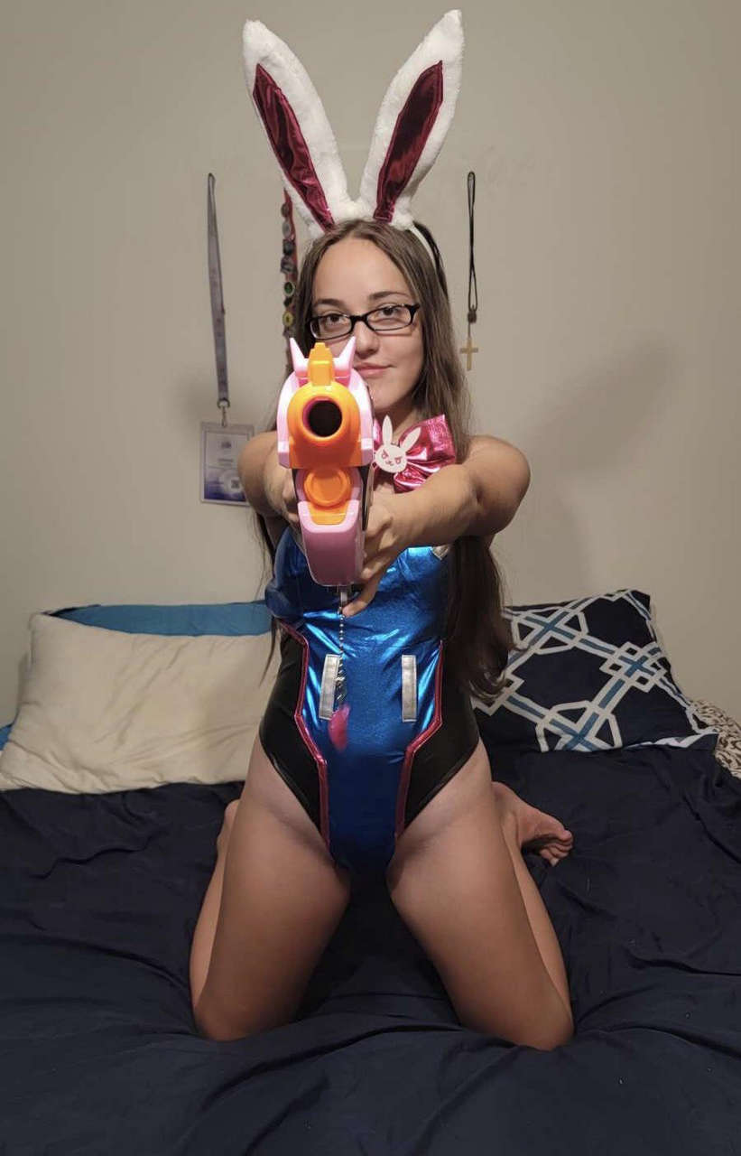 New Dva Cosplay By Leah Ros