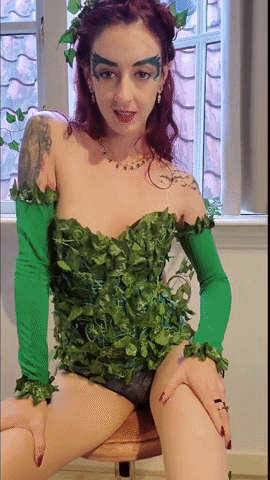 Poison Ivy From Batman By The9dayqueen