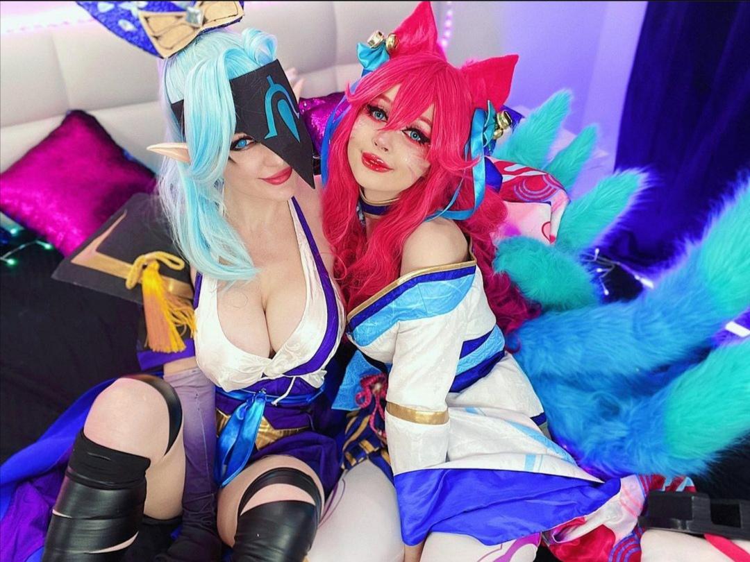 Ahri And Vayne From League Of Legends By Purple Bitch And Amber Hallibel