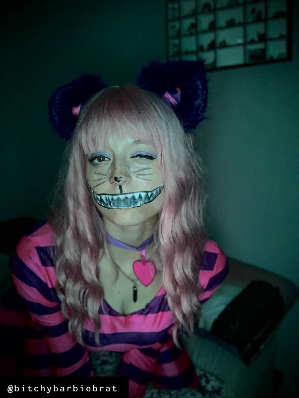 He Went That Way Cheshire Cat Cosplay From Alice In Wonderland By Mercedes Re