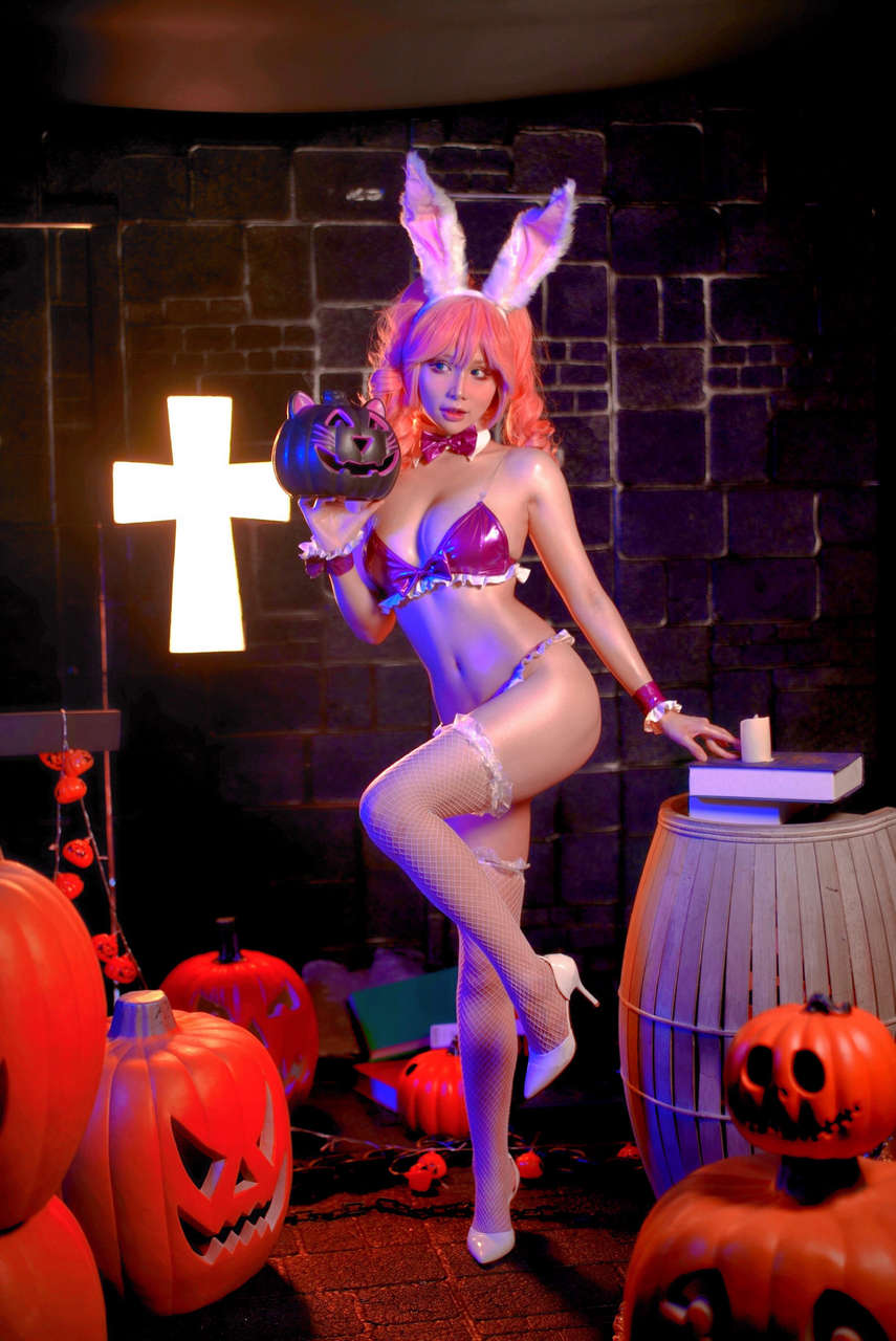 Halloween Bunny Cospla
