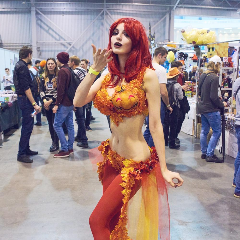 Halloween Poison Ivy By Mightyraccoo