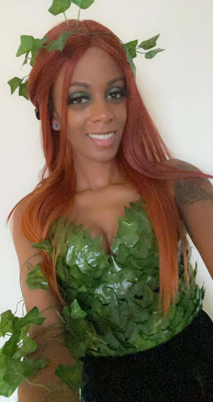 Poison Ivy By Jadesweetx