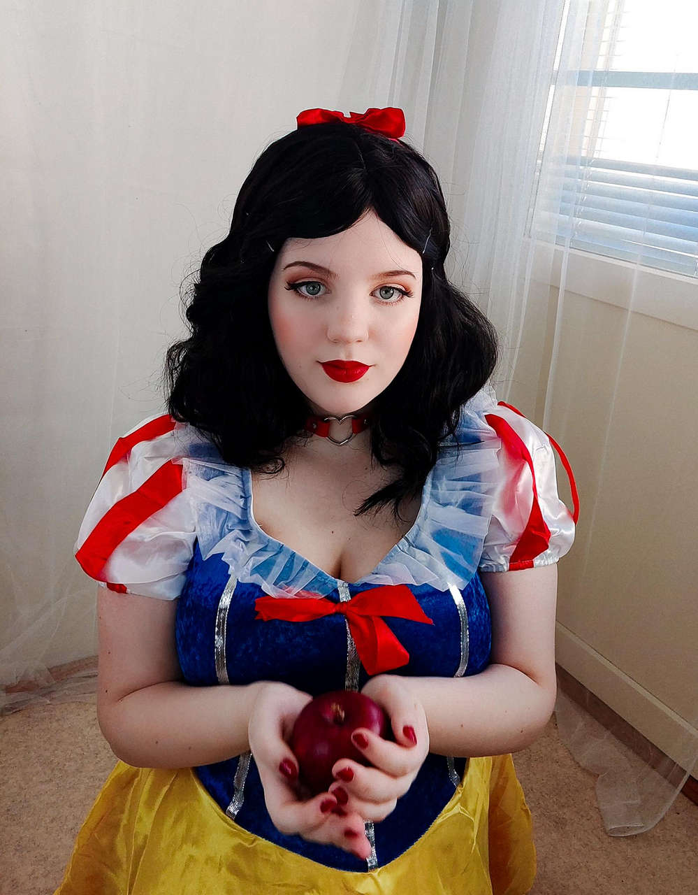 Snow White By Camilisiou
