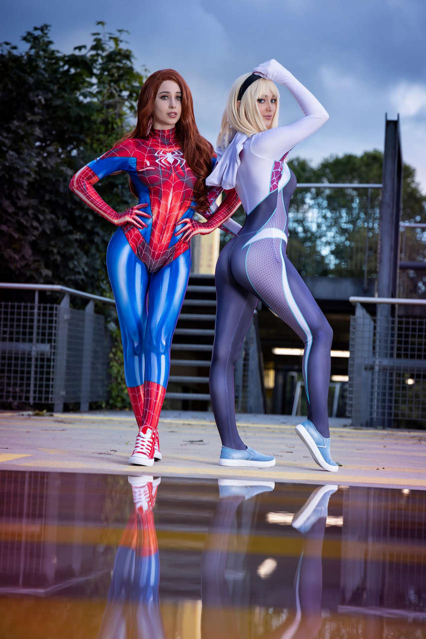 Spidergwen X Mary Jane By Liensue And Gumihohanny