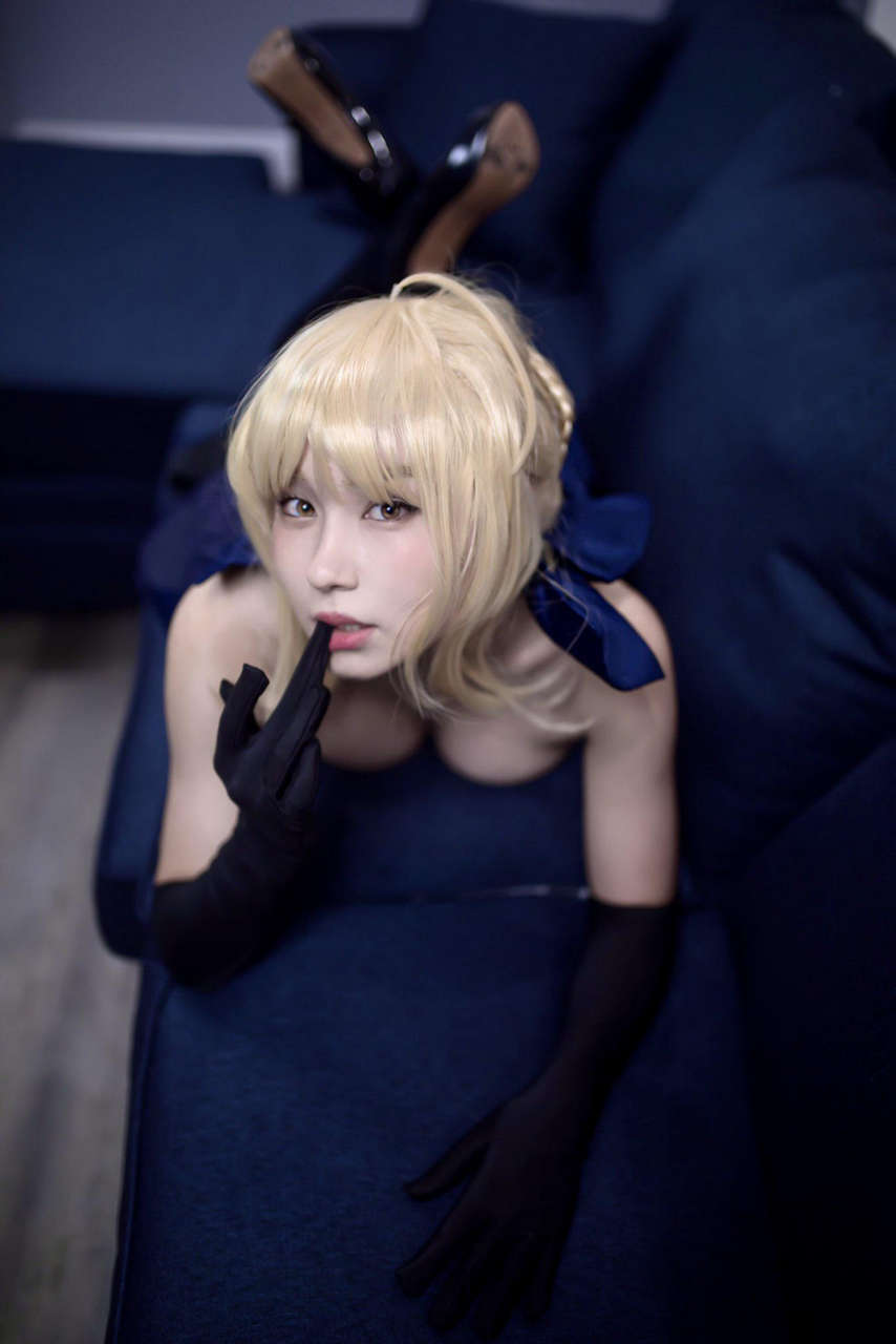 Saber Fate Stay Night By Nabipla