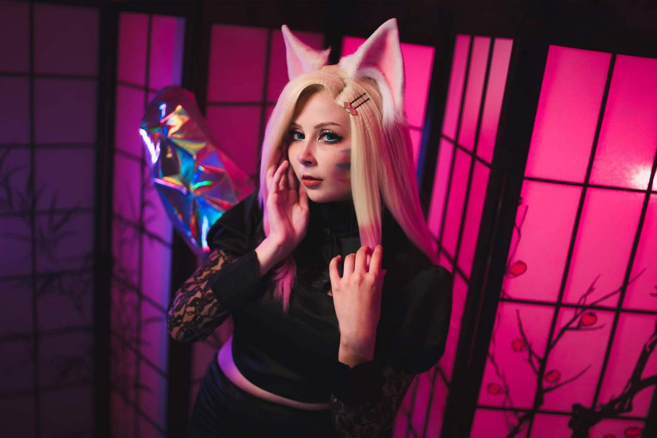 Christine Usi As Ahri From Lo