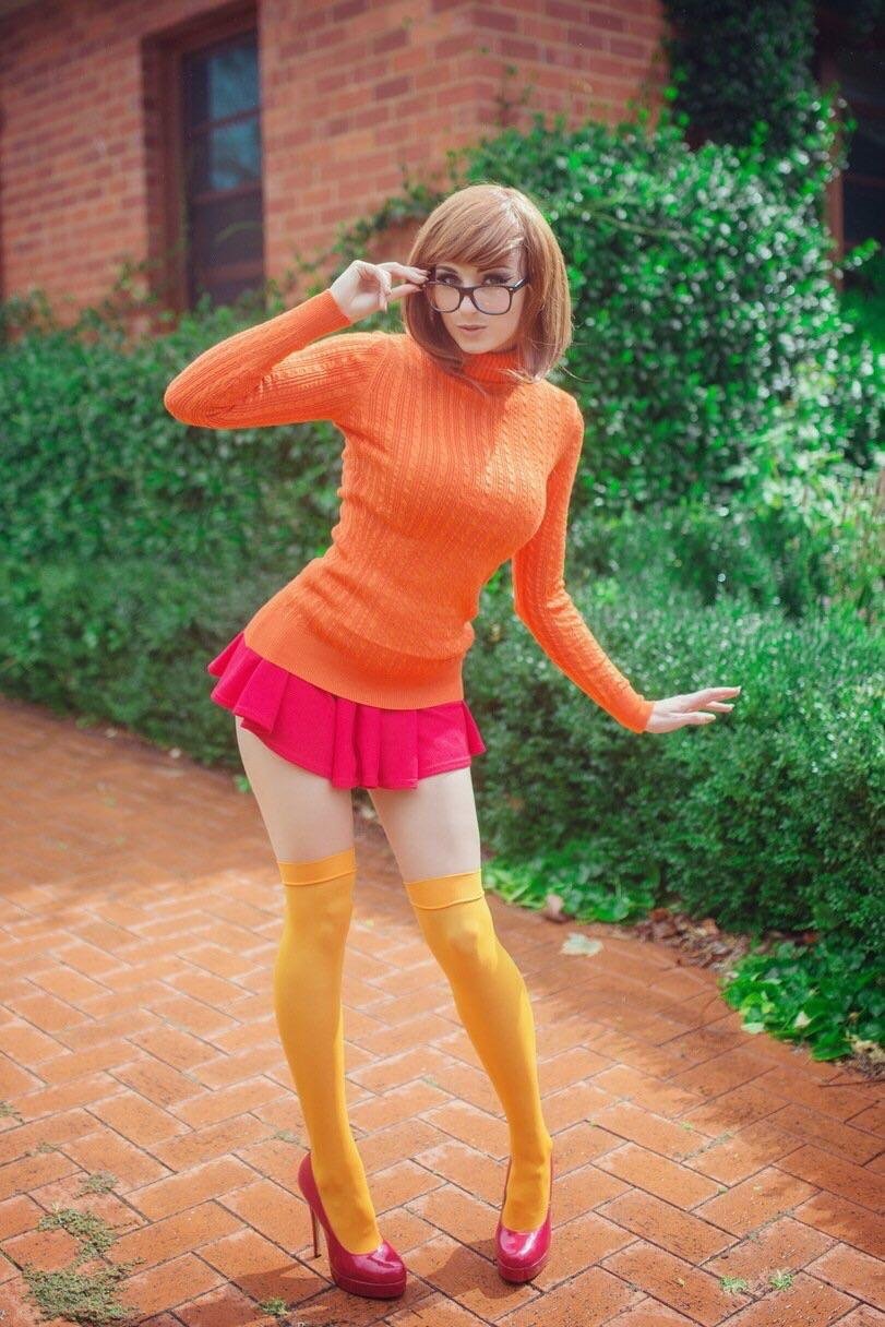 Kayla Erin As Velma Dinkley In Scooby Do