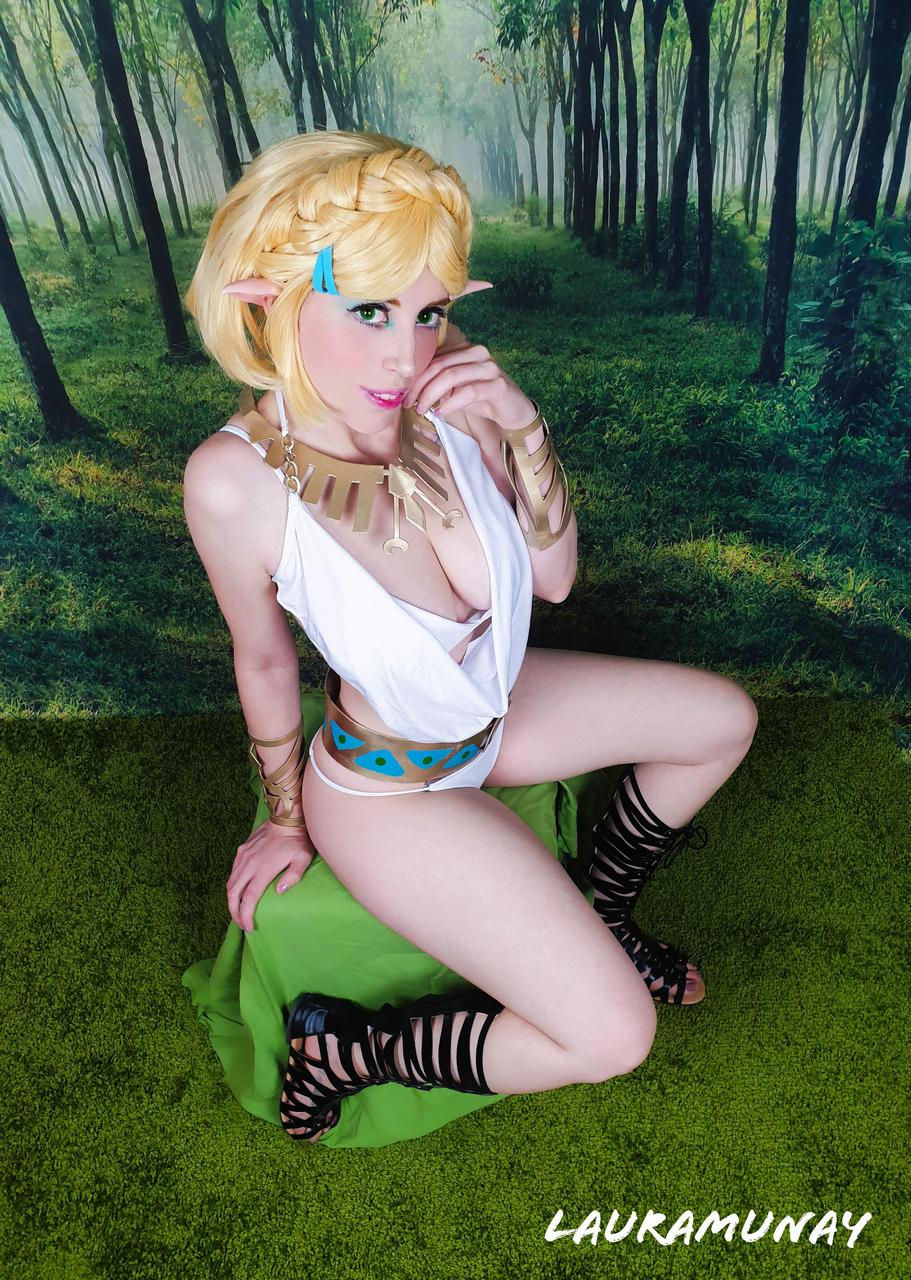 Princess Zelda Cosplay By Lauramuna