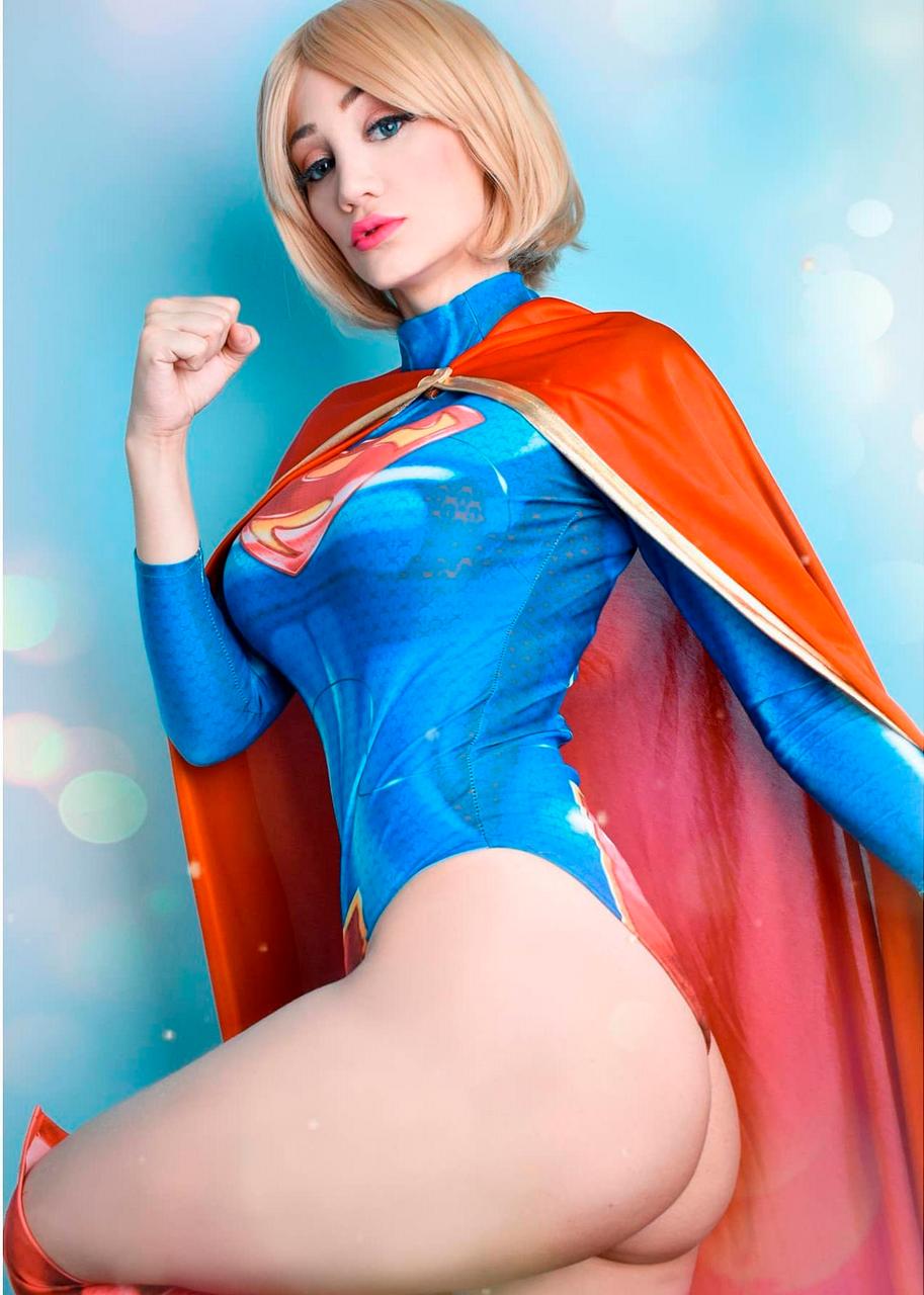 Supergirl Cosplay By Sophie Valentin