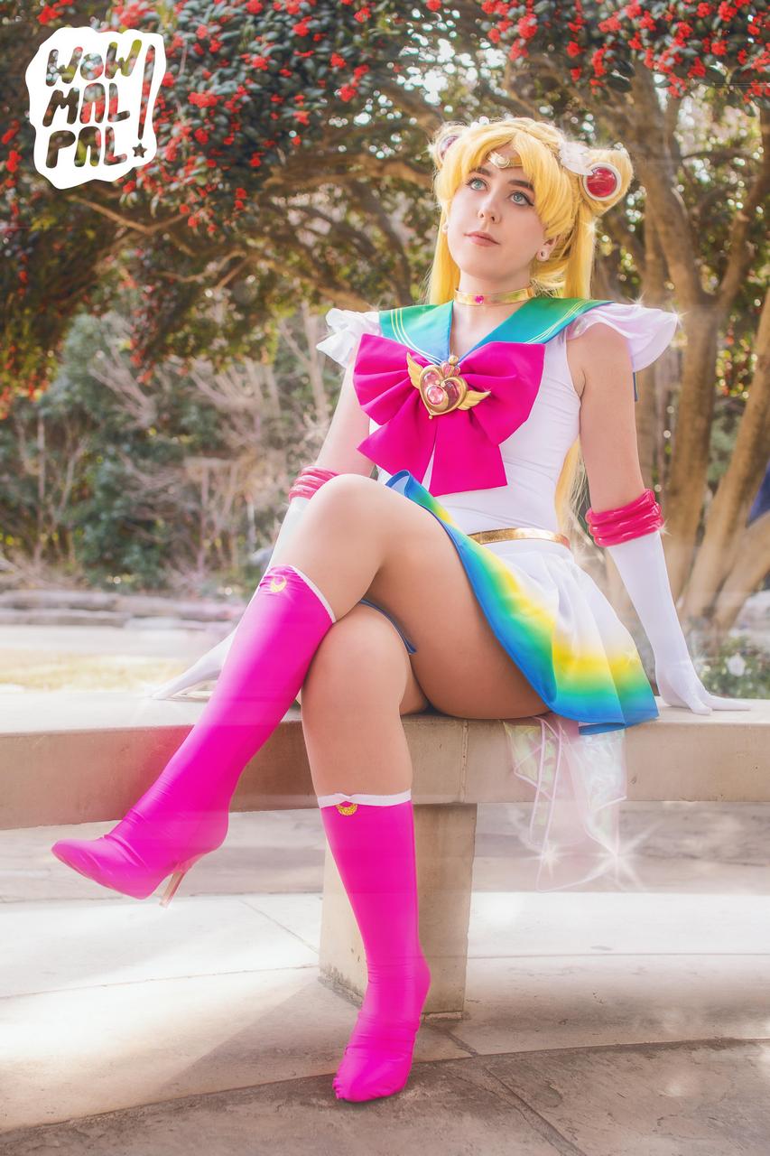 Would You Like To Come Take A Seat Next To Sailor Moon Sailor Moon Cosplay By Wowmalpa