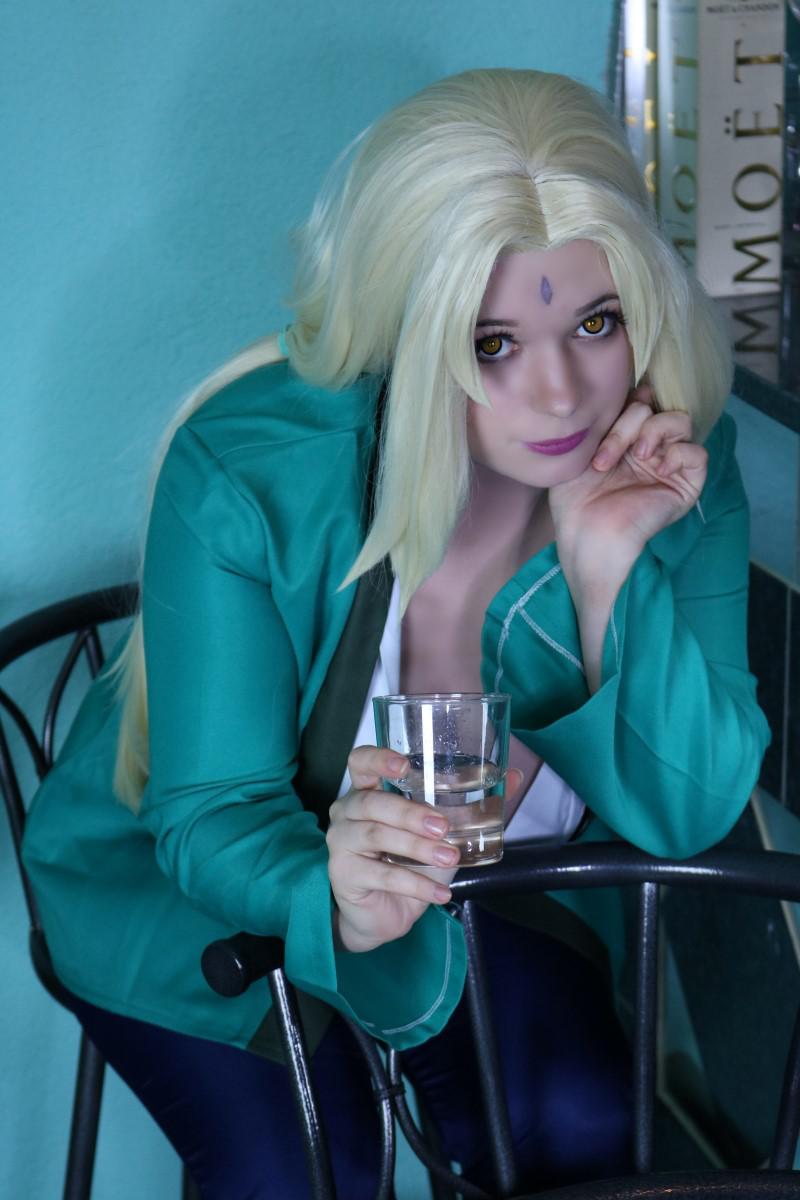 Would You Meet Up With Tsunade At A Bar By Lysand