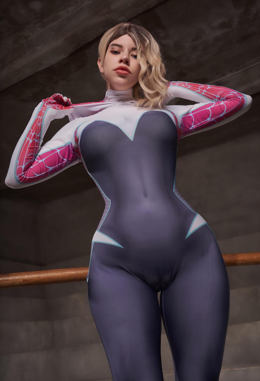 Gwen Stacy By Voezacos