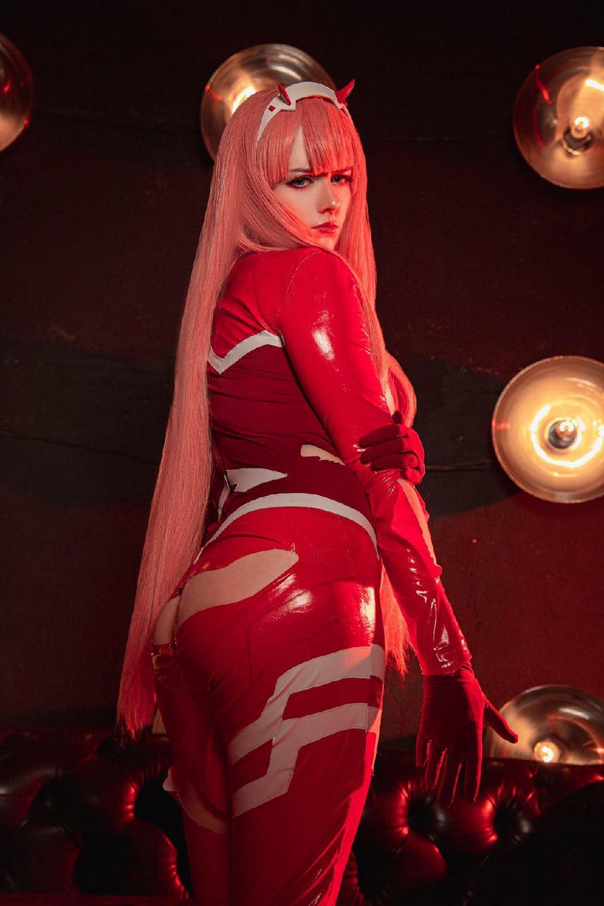 Zero Two Cosplay By Omi Co