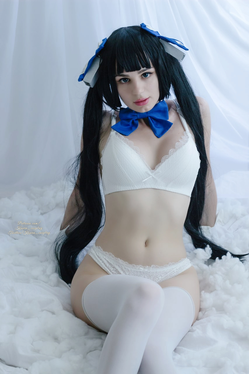 Are You Watching Im Little But Shy Hestia By Kanra Cospla