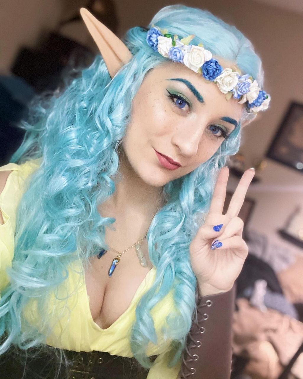 Brizzy Cosplays As Her Dd Character Blueberry Sky