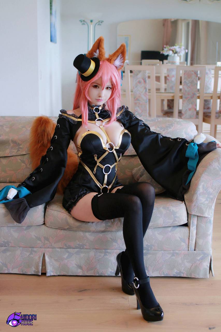 My Tamamo No Mae Cosplay In Her Jet Black Mage Outfit Which Is Very Boobs Focused Id Say 3 Hidori Ros