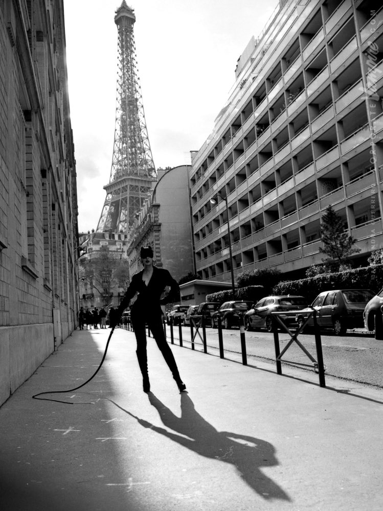 Catwoman Guarding The Eiffel Tower Mistress Iri