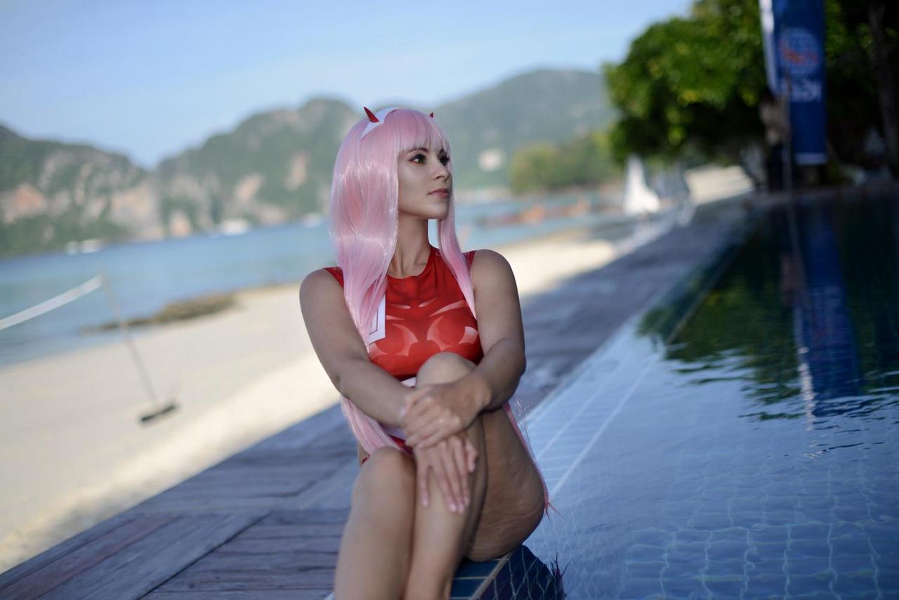 Hope You Dont Push Me Into The Water Or Would You Zero Two Darling From Mysel