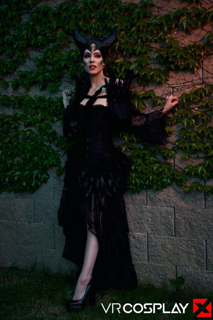 Anna De Ville As Maleficent Maleficen