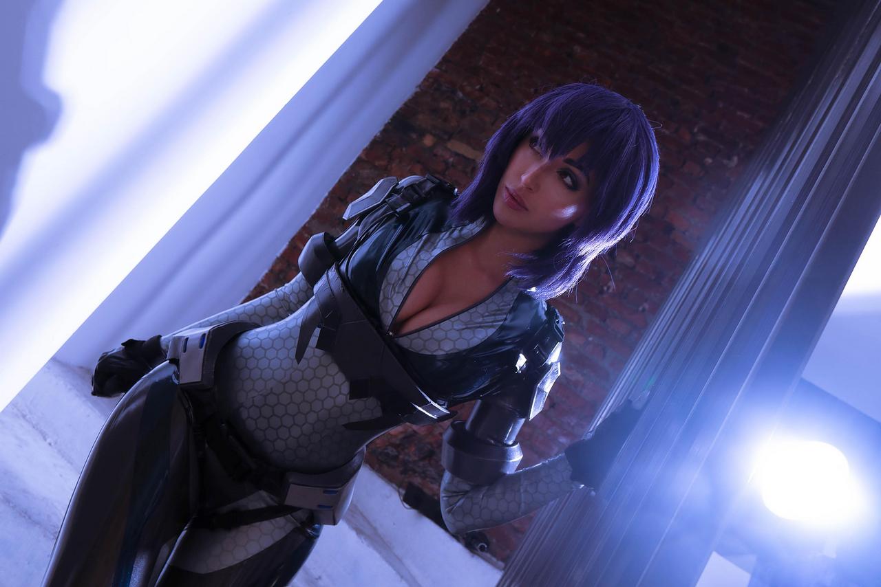Motoko Kusanagi Ghost In The Shell First Assault Online Cosplay By Lera Himer