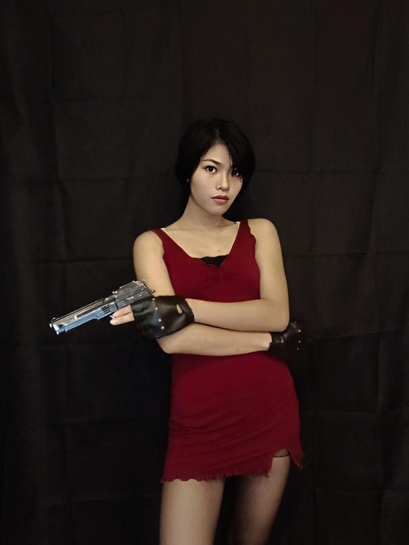 Resident Evil Ada Wong Cosplay By D4iiz