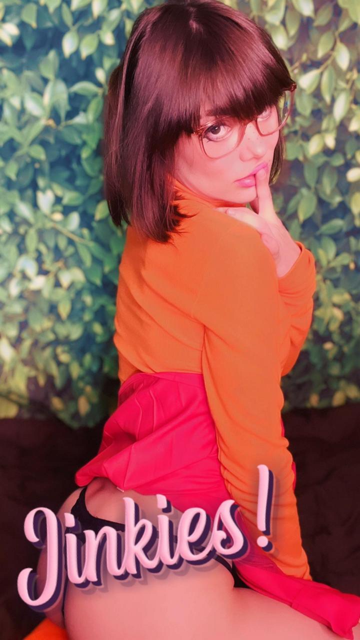 Jinkies What Would You Do For A Scooby Snack Velma By M