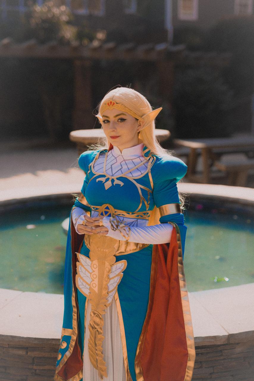 Princess Zelda Cosplay Self