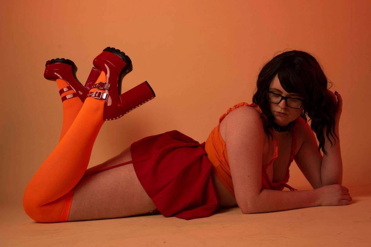 Velma Cosplay By Meeee