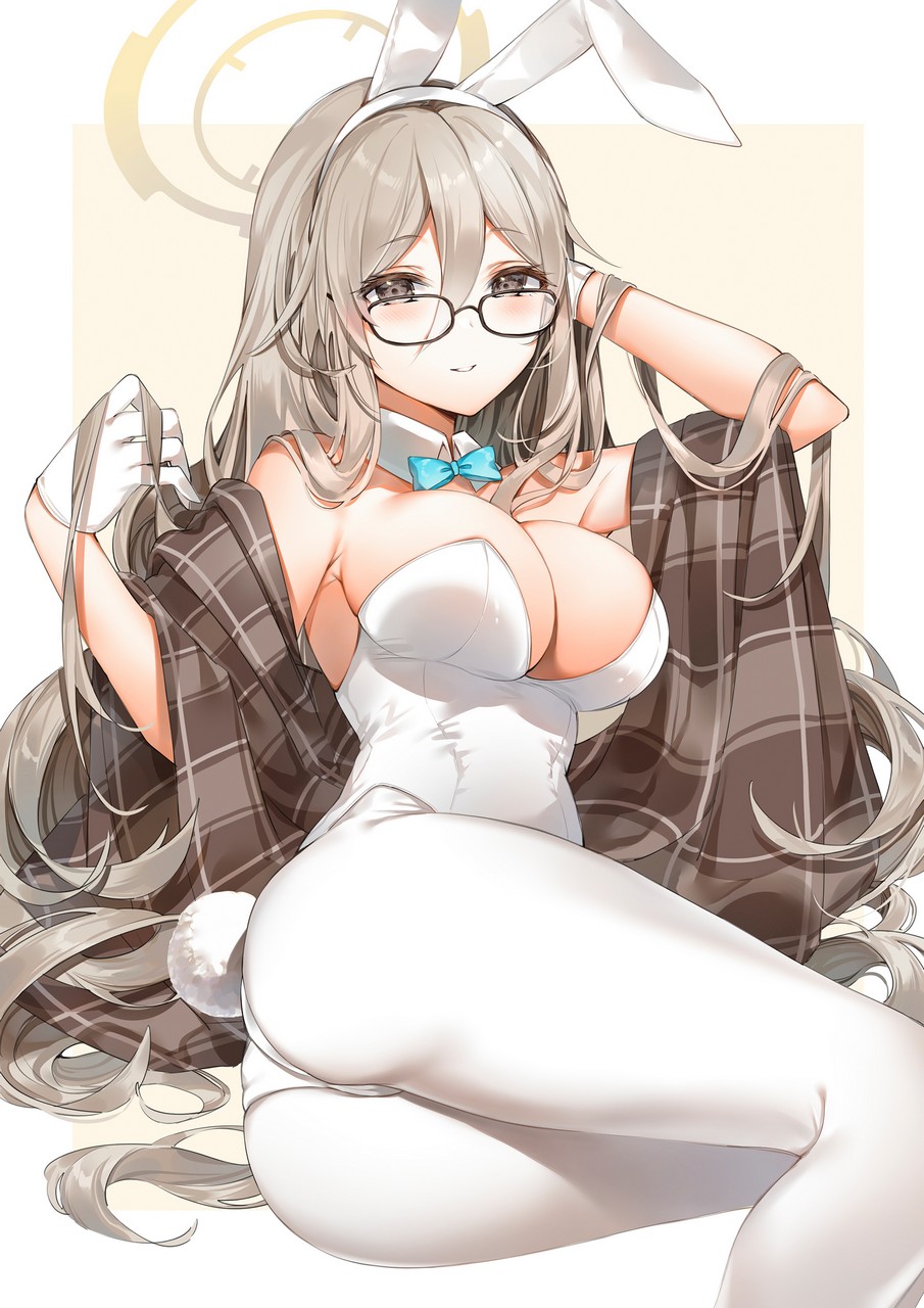 Glasses Bunny Thighs Thighdeolog