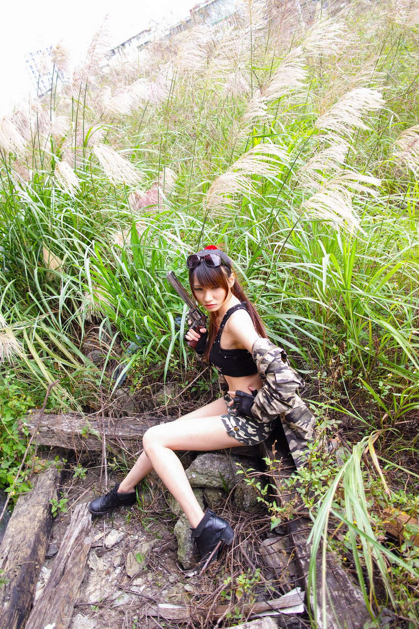 Taiwan Beauty Candice Nanko Outside The Ruins Photo Collection