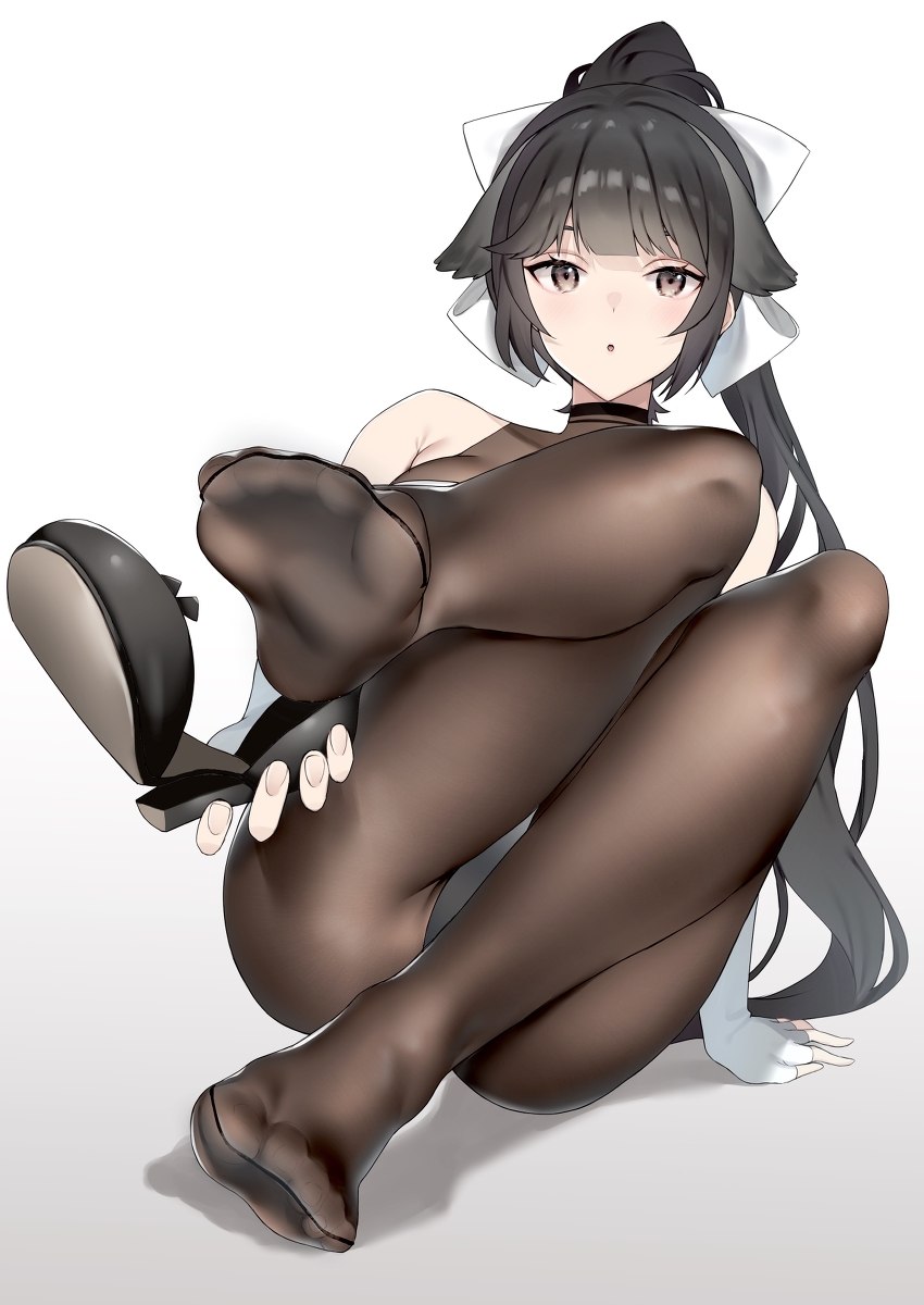 Takao Getting Ready Thighdeolog