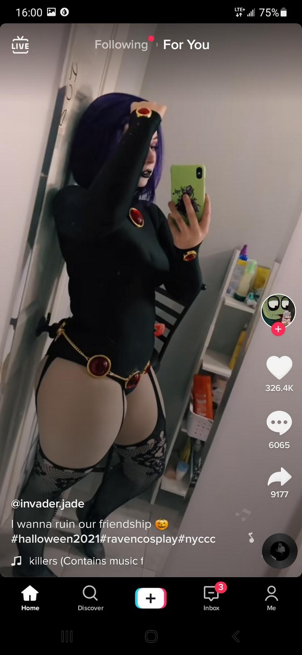 This Raven Is Thiccc Thighdeolog