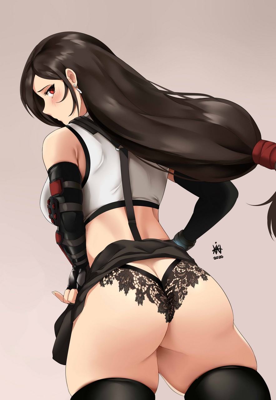 Tifa Showing Her Thicc Thighs Thighdeolog