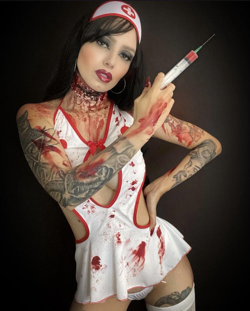 Would You Let This Nurse Take Care Of You Ivydenali Sg Cospla